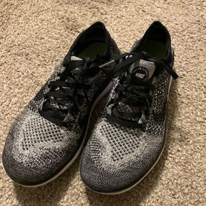 Nike free run flyknit